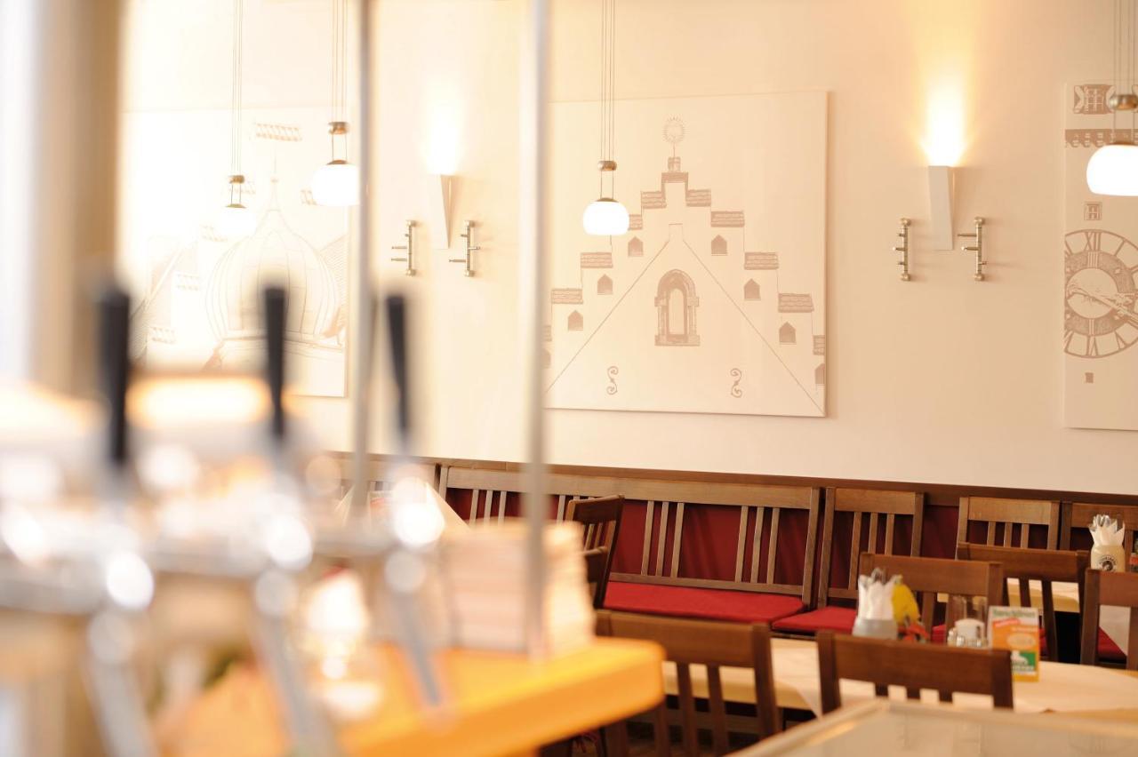 Hotel & Gasthaus Das Roehrl Straubing Buitenkant foto